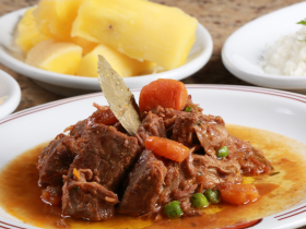 Com quebra de recorde mundial, ABCZ irá preparar seis toneladas de carne de Zebu durante a ExpoZebu