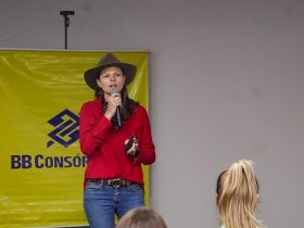 88ª ExpoZebu: com o tema do manejo e bem-estar animal, palestra da médica veterinária Adriane Zart movimenta sede da ABCZ