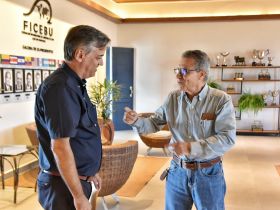 Chefe-Geral da Embrapa Gado de Corte marca presença na 90ª ExpoZebu e celebra parceria de 46 anos com a ABCZ