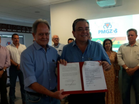 ABCZ e Asocebu Bolívia assinam 1º contrato do PMGZ Internacional 