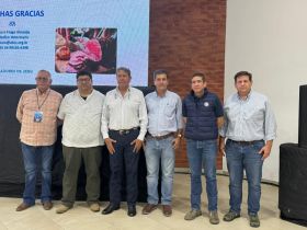 ABCZ ministra palestra sobre melhoramento genético durante a Exposición Nacional del Ganado Cebú, em Chiapas, México