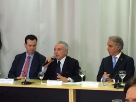 Presidente Michel Temer e quatro ministros almoçam na FPA