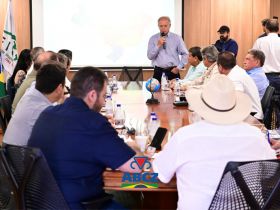 91ª ExpoZebu: Assembleia Ordinária da FICEBU reforça crescimento do Zebu mundial e homenageia presidente da ABCZ