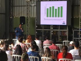 Técnico de campo da ABCZ ministra palestra no ?Dia de Campo Nelore 4X4?