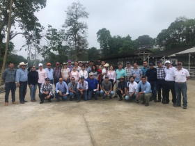 Gerente do PMGZ Leite ministra palestra em curso internacional de Melhoramento Genético de Gir