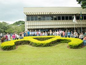 Alunos da Universidade Estadual de Londrina visitam a ABCZ