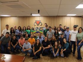 Alunos de Zootecnia da Universidade Federal de Rondonópolis (MT) visitam ABCZ