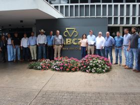 ABCZ recebe lideranças de associações de cavalos e muares