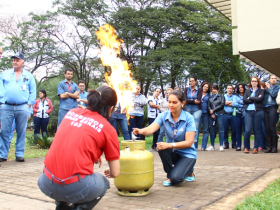 Colaboradores da ABCZ participam de treinamento de primeiros socorros e prevenção de incêndios