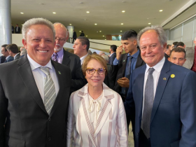 Presidente e diretor da ABCZ participam evento de assinatura da MP da Regularização Fundiária