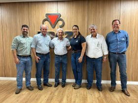 ABCZ promove reunião com Grupo Agronelli para fortalecimento de parceria