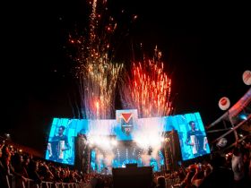 ExpoZebu Rodeo Shows 2026: Estrutura de gigante e plano de segurança robusto garantem conforto aos milhares de fãs no Parque Fernando Costa